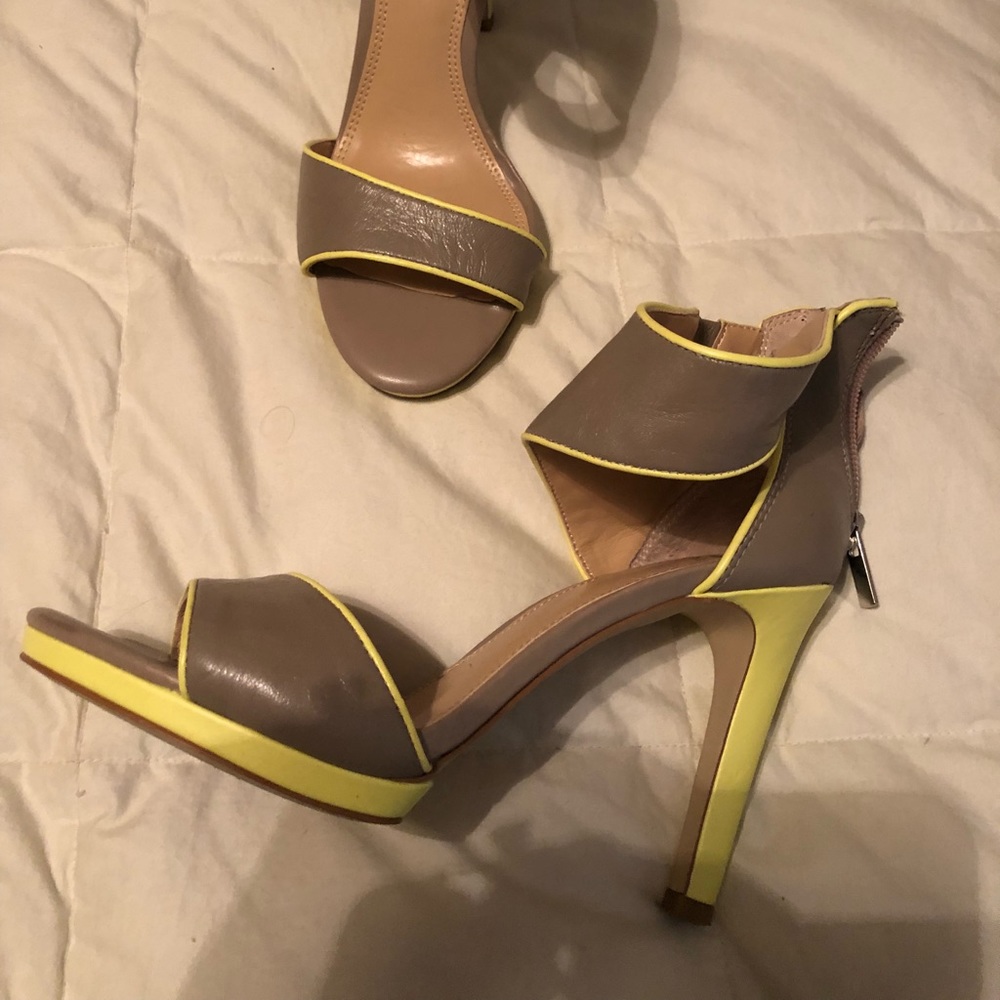 Heels-great shape -